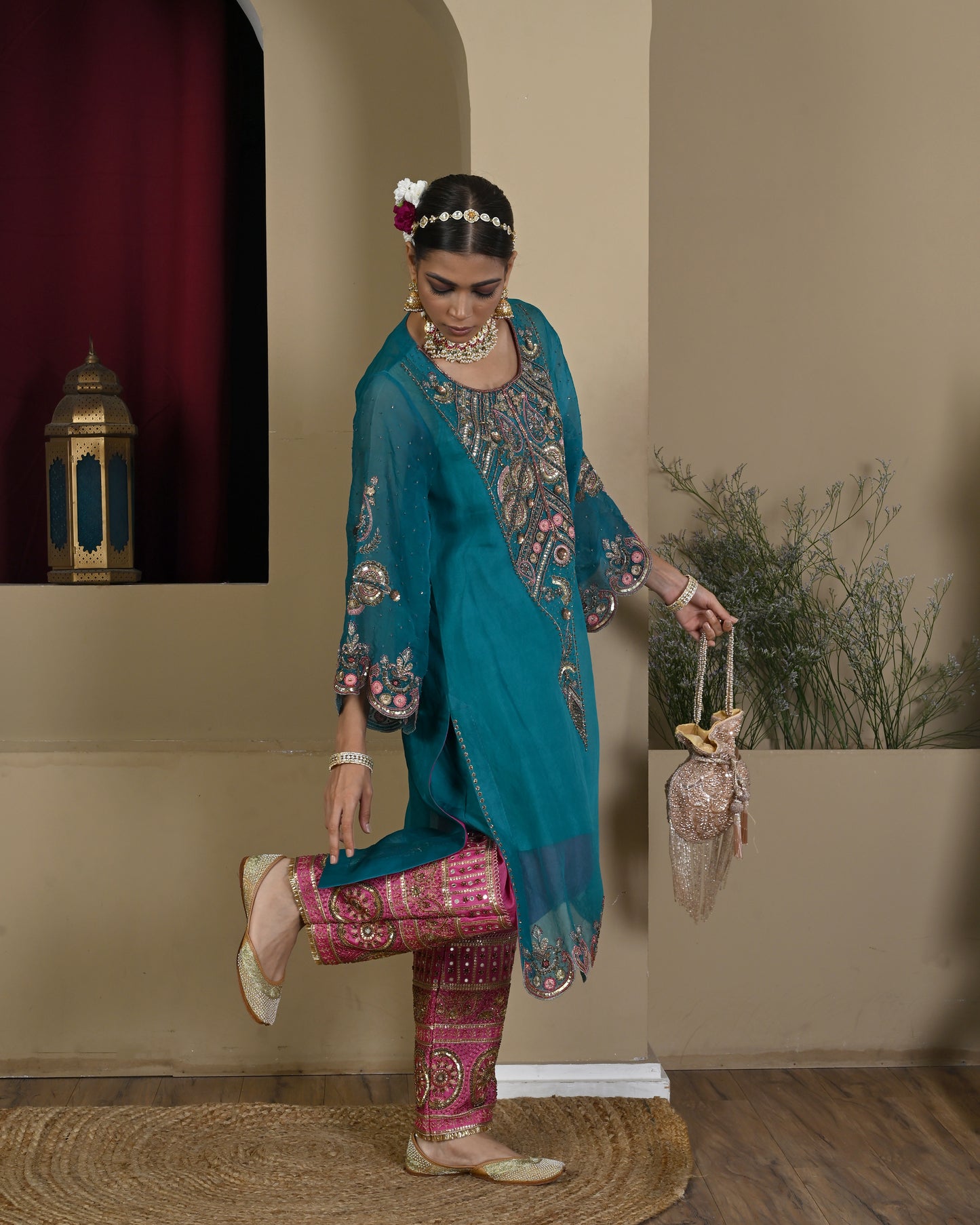 Neelotpala Kurta Set