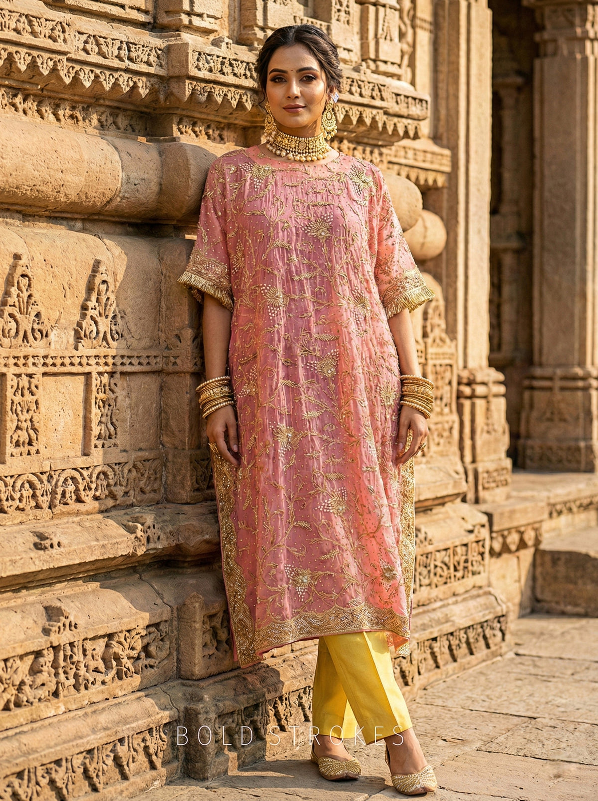 Stuti Kaftan Set
