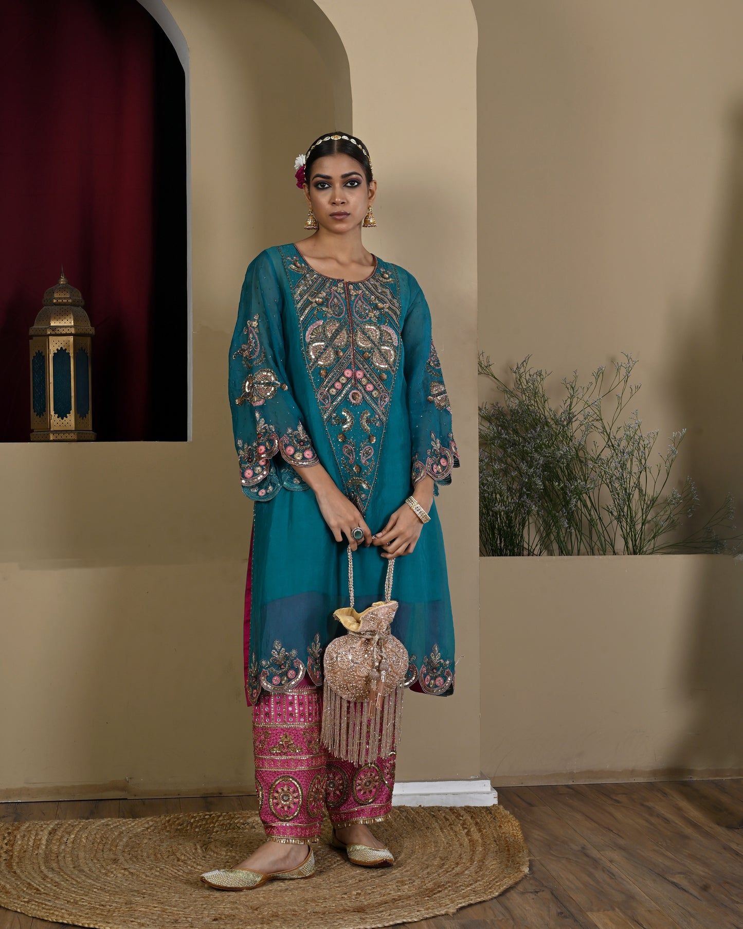 Neelotpala Kurta Set