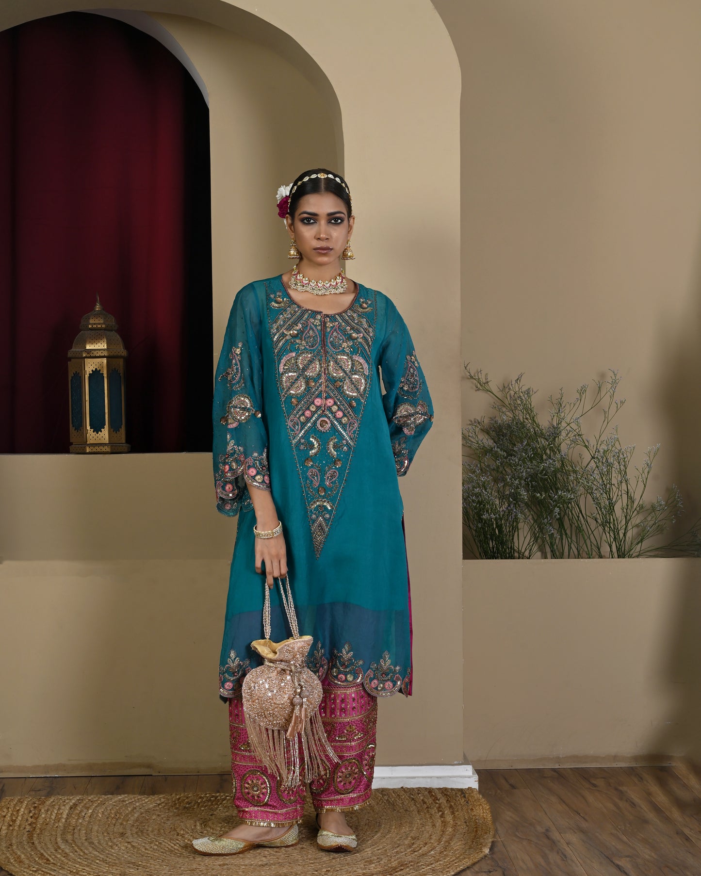 Neelotpala Kurta Set